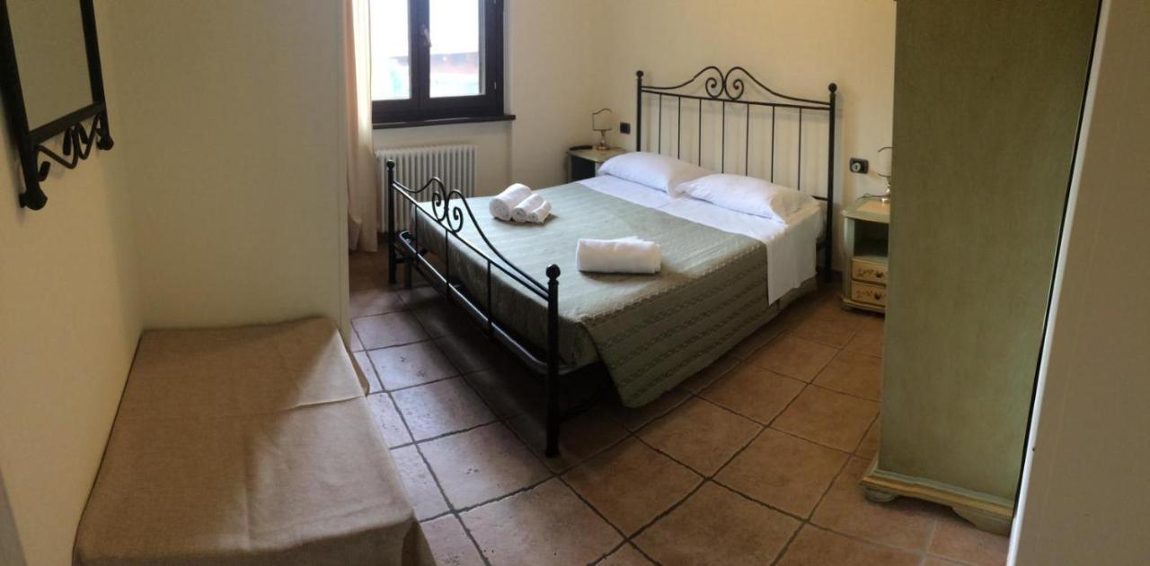 Il Castagno Panzió Montemonaco Kültér fotó
